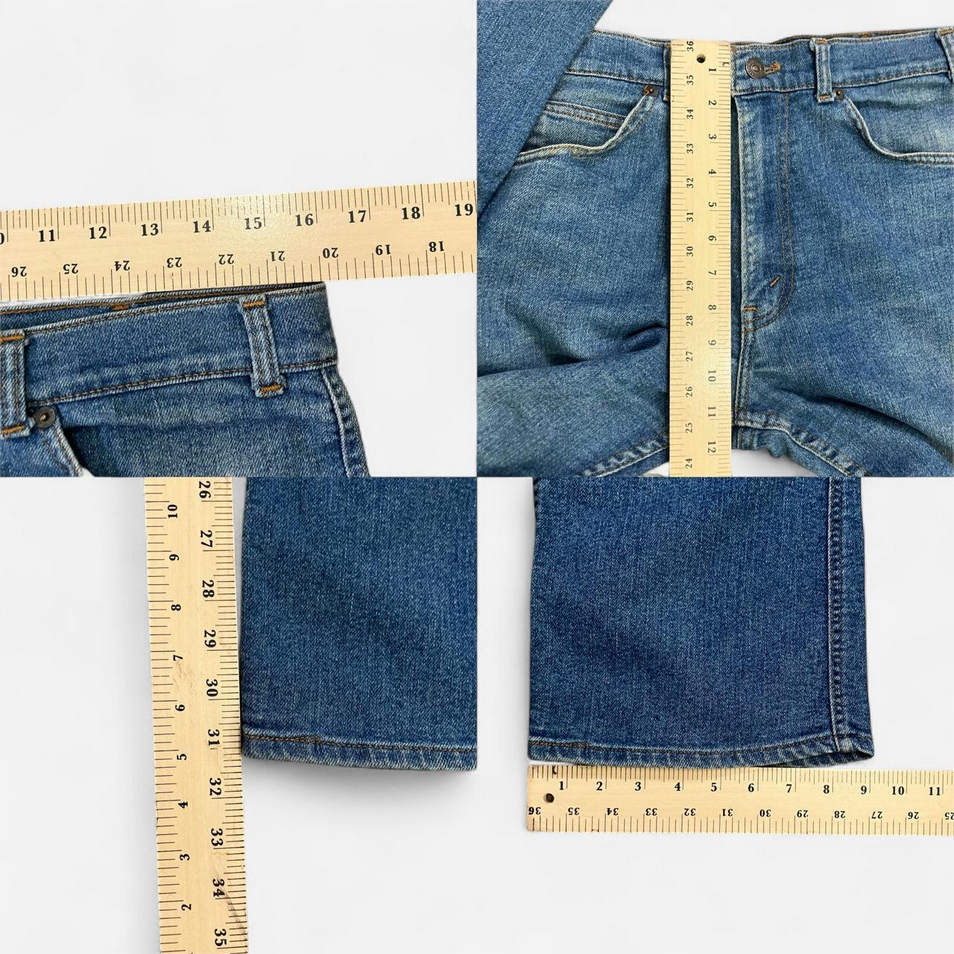 Levi's Women's 1970s Flare Jeans • S31
