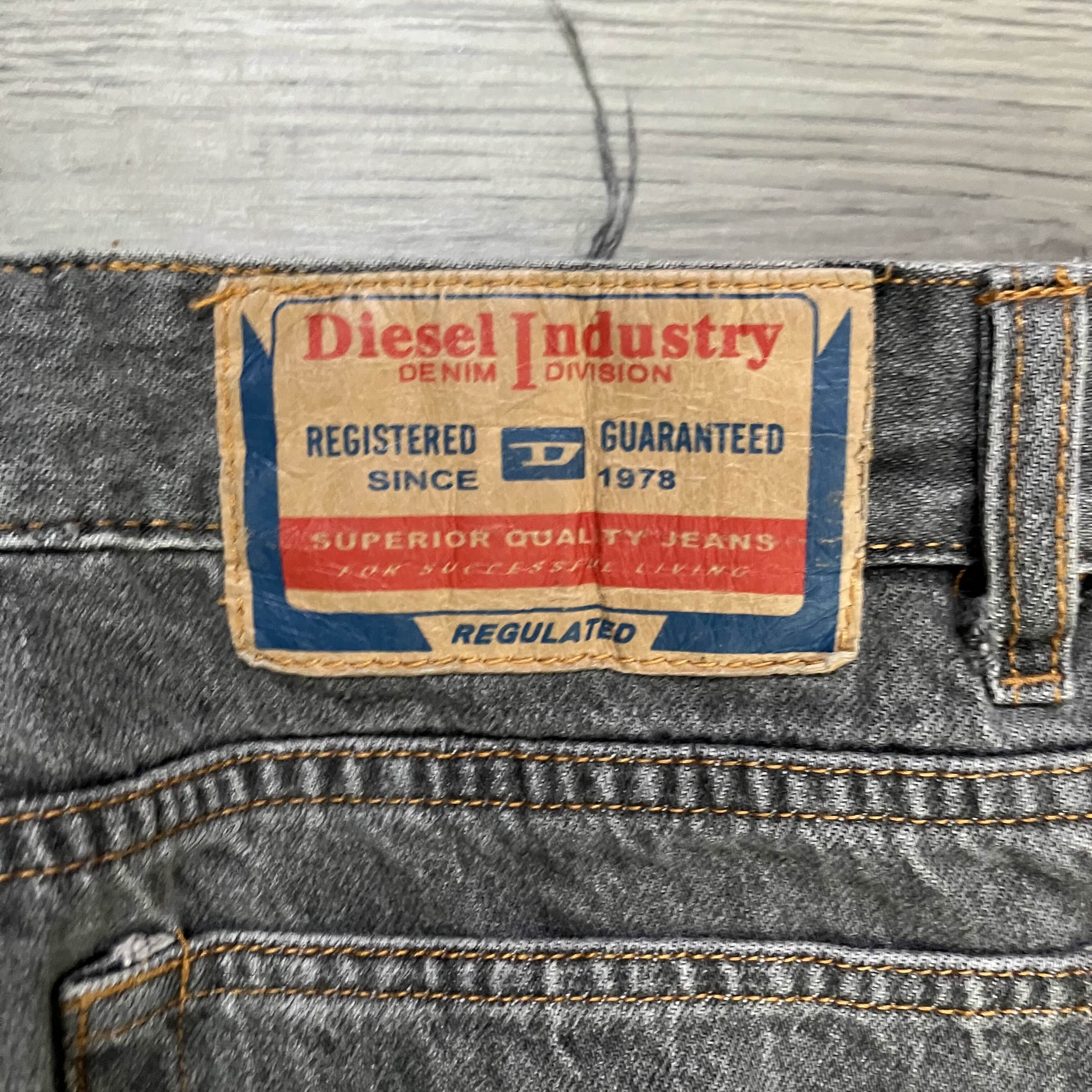 Diesel Double Zipper Jeans • 32x32