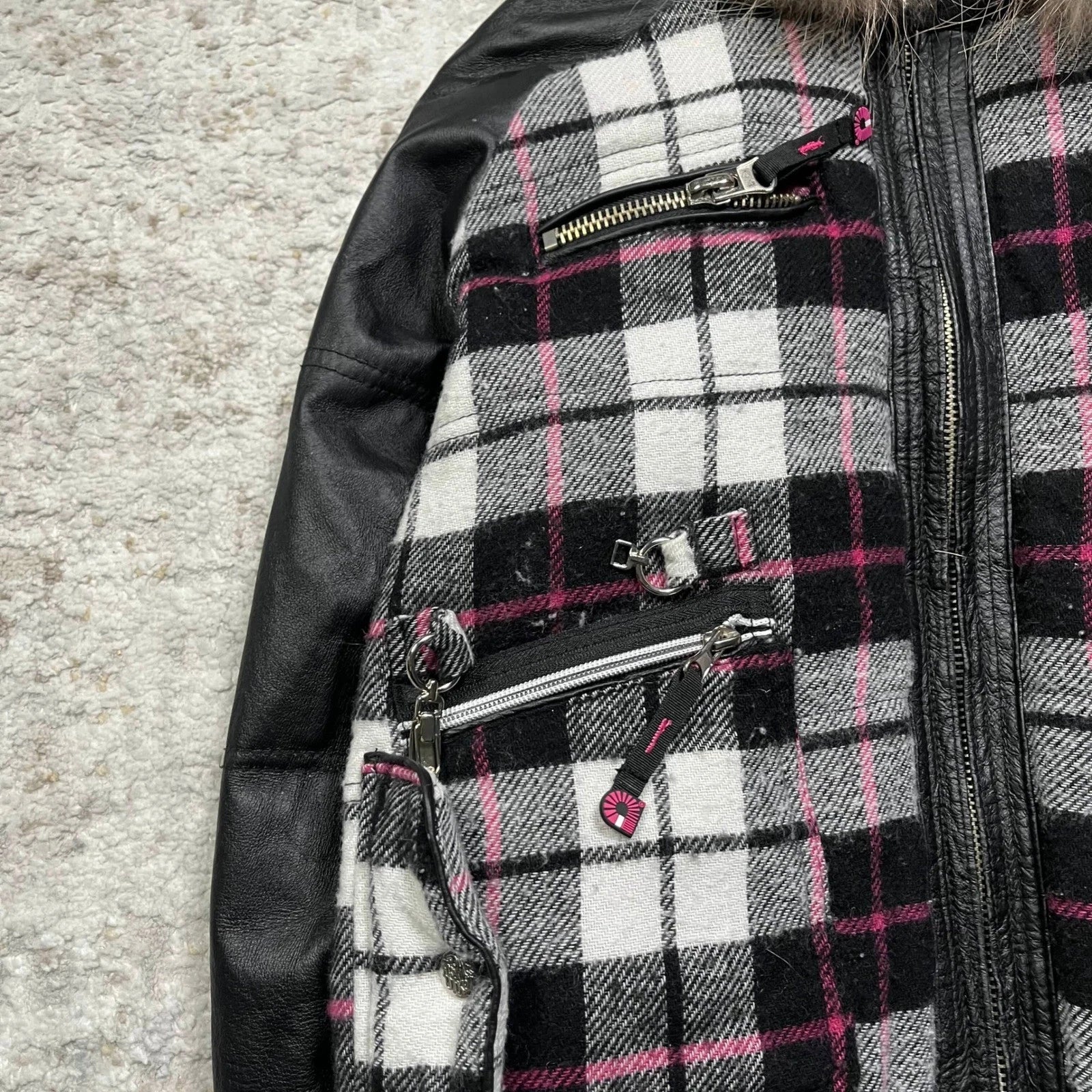 Akademiks • Faux Fur Plaid Jacket • L